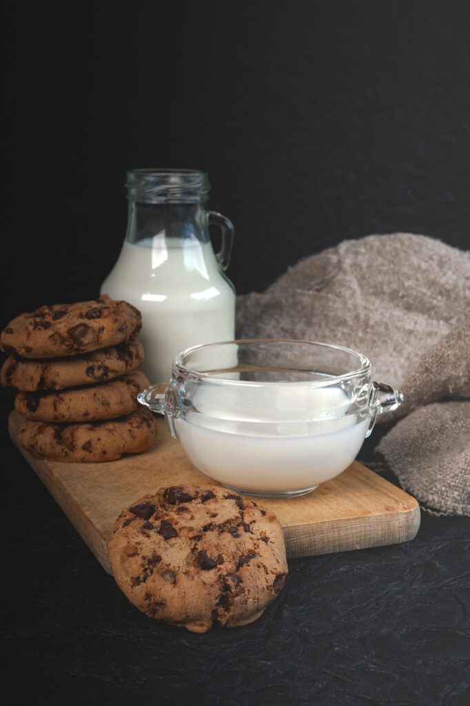 cookies, milk, chocolate cookies, chocolate, drinking, vintage, retro, food